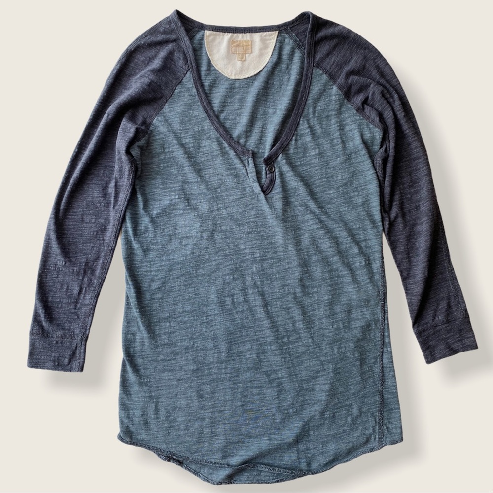 Aritzia | Wilfred Free Raglan Sleeve Baseball Tee